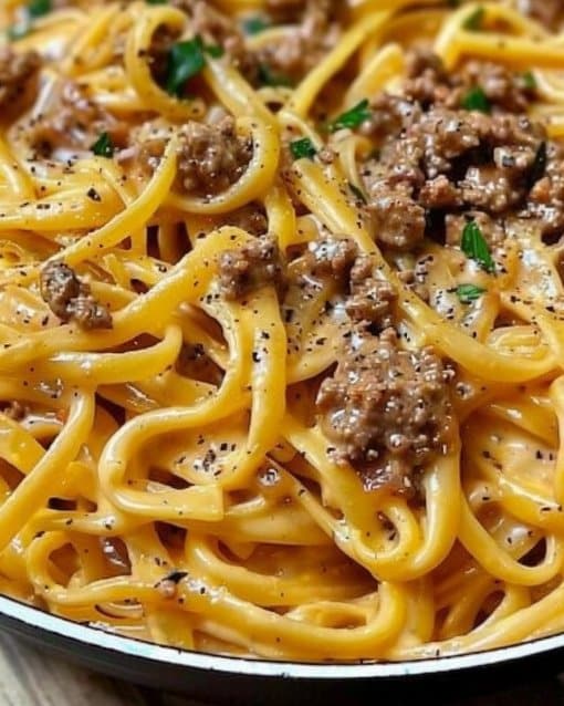 Creamy Garlic Butter Pasta with Ground Beef
